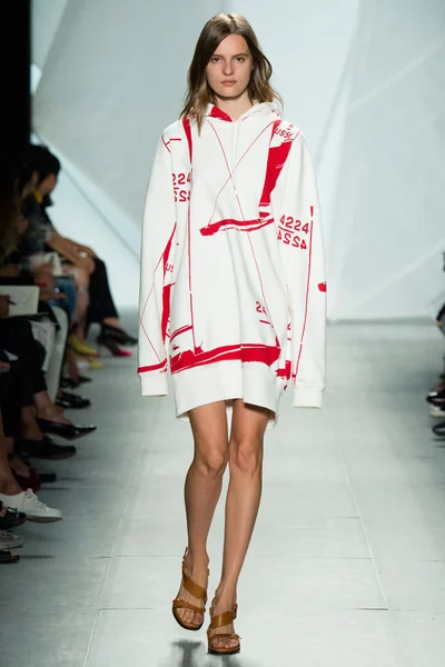 Look 33